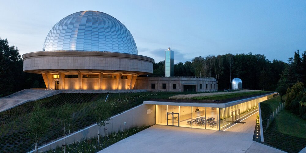 Cosmolab - Temna stran Lune o planetarijih